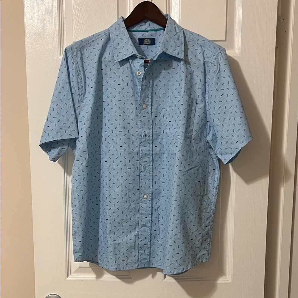 Light Blue Casual Button-Down Shirt